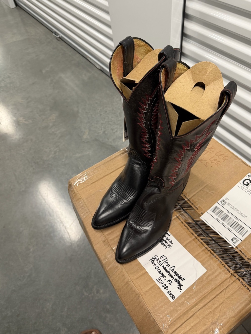 Black Women’s Western Cowboy Boots with Red Stitching size 8 1/2 D new inbox 261